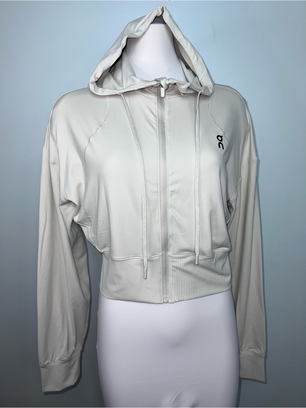 On Running Performance Long-T Full Zip Hoodie Cream Women’s Size 10